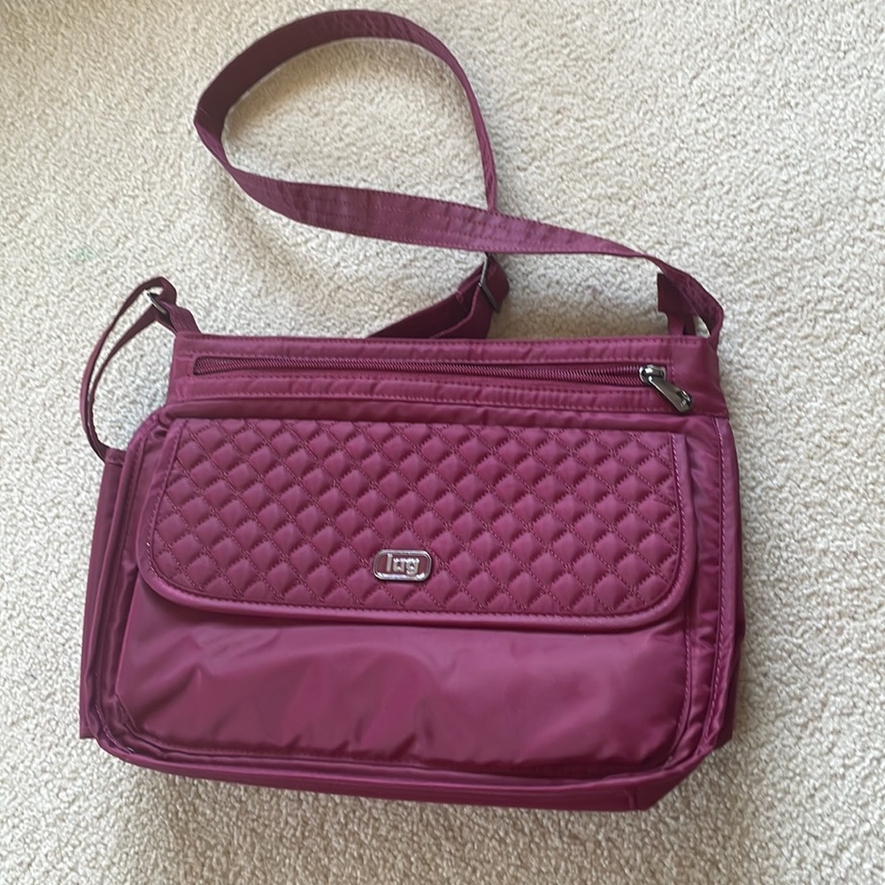 LUG Swivel purse